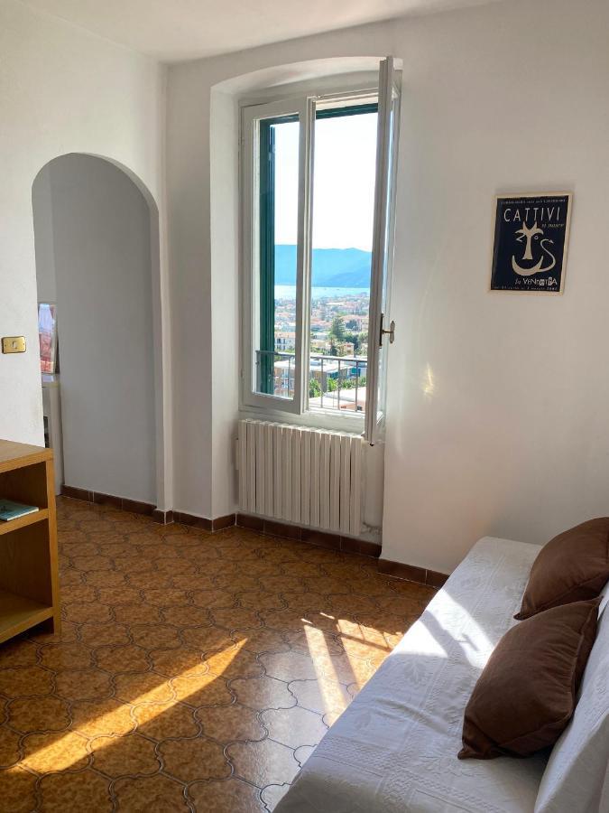 Casa Petra - Appartamento Vista Mare Citta Vecchia Bordighera Exterior photo