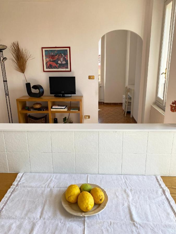Casa Petra - Appartamento Vista Mare Citta Vecchia Bordighera Exterior photo